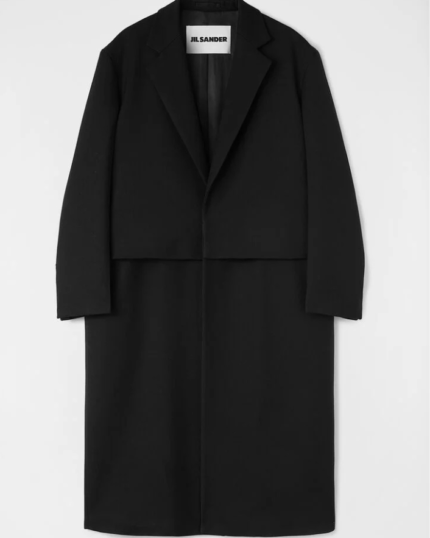 Single-breasted virgin wool coat with horizontal pleat