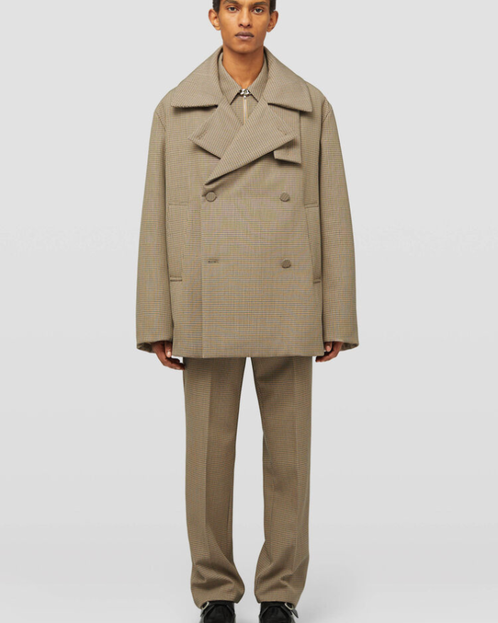 Long-sleeved wool shirt with front zip closure