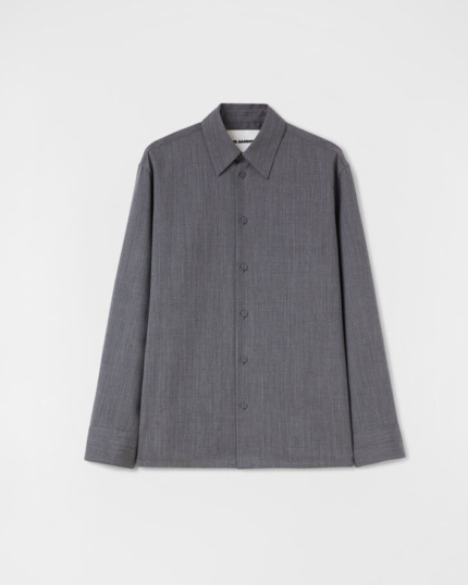 Long-sleeved wool shirt