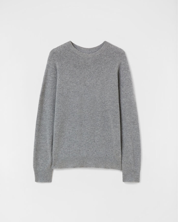 Long-sleeved merino wool and cashmere sweater