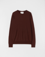 Midweight long-sleeved merino wool sweater