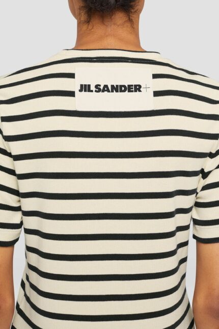 Classic Cotton Crew-Neck T-Shirt in white for men and women, perfect for casual and smart-casual outfits